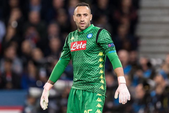 齐达内晒和樊振东打球照，足球界和乒乓球界梦幻联动，网友直呼：太帅了（齐达内晒与樊振东同框打球照，足坛乒坛梦幻联动，网友：帅爆了）