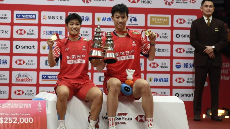 跟队记者：尤文仍在重点关注迈尼昂，球员的续约谈判陷入停滞（队记：尤文继续重点关注迈尼昂，其续约谈判已陷入僵局）