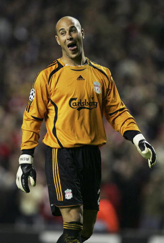 客战梅州建功，英博18岁小将杨铭锐斩获职业生涯首球（客场对阵梅州破门，英博18岁新星杨铭锐喜迎职业处子球）