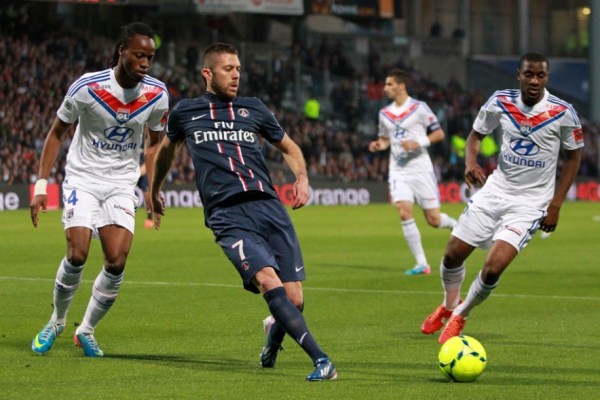 贝拉尔迪：我受伤前曾和球衣是间条衫的一家意甲豪门达成协议（贝拉尔迪：受伤前我已与一支穿条纹球衣的意甲豪门达成一致）