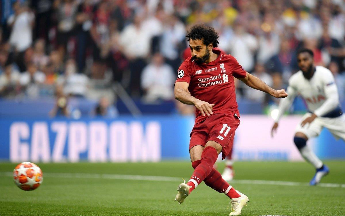 波媒：莱万与巴萨均未确定是否续约，将等到明年再做决定（波媒：莱万与巴萨续约尚无定论，决定待明年）