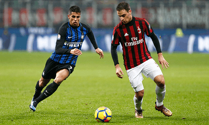 媒体人：北京国安要解散是假消息，想要帮助国安的人有很多（媒体人辟谣：北京国安解散传言不实，愿助国安者众多）