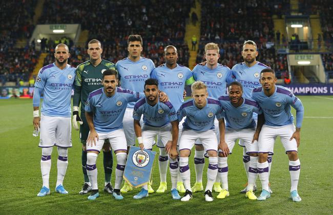 孙继海晒视频发出疑问：为什么现在小孩顺拐那么多（孙继海晒视频提问：为何如今孩子顺拐现象这么多？）