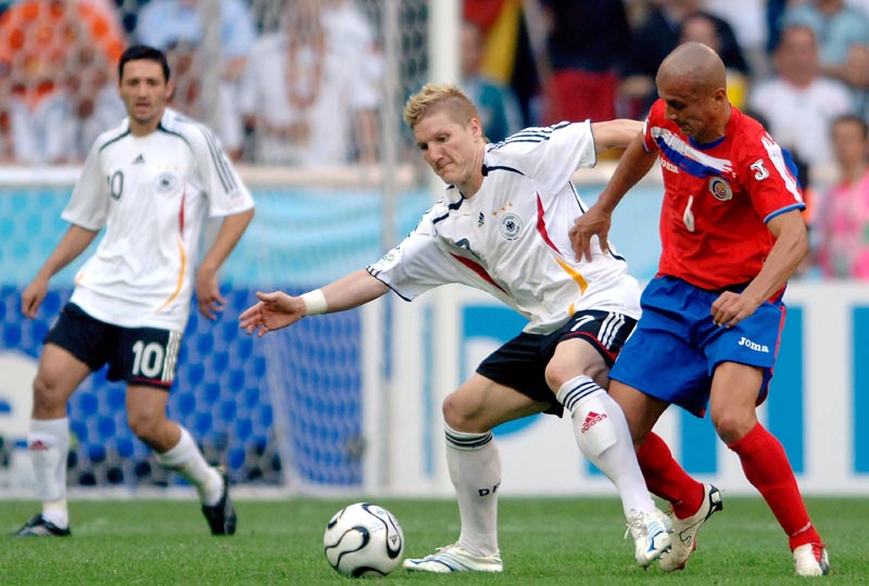 足坛格局中 足坛格局中